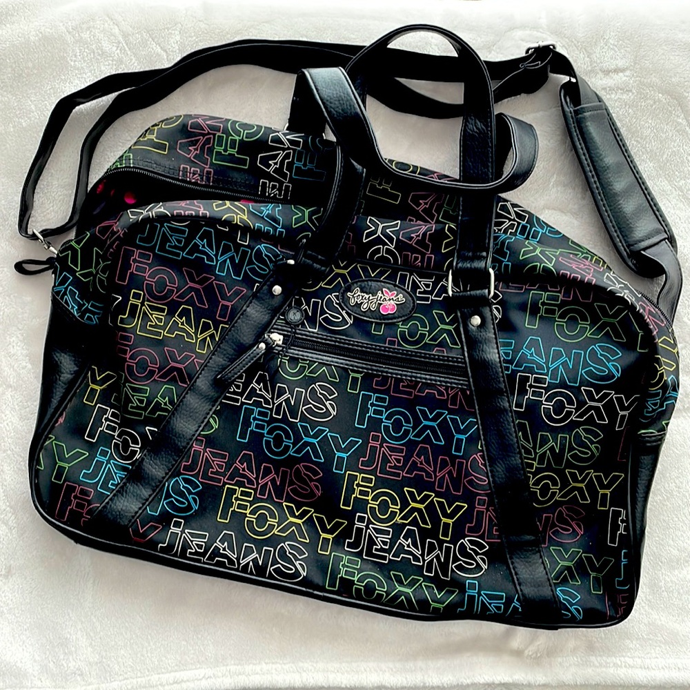 NWOT: Flirty Travel Bag! 🍒